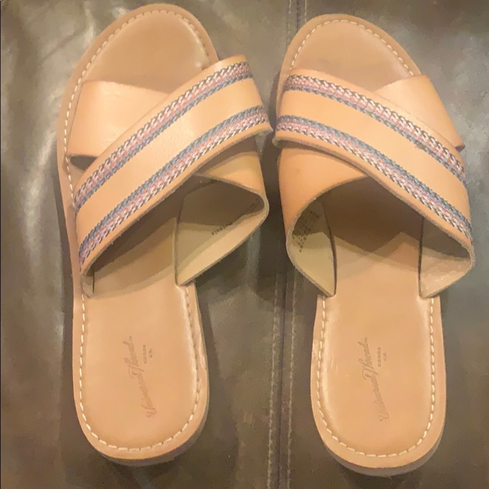 Brown flats